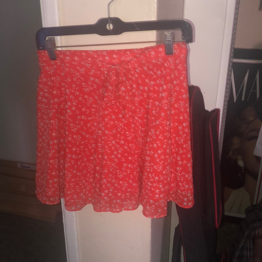 Forever 21 flowery short skirt
